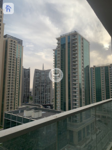 Modern and Cozy Apartment in Empire Square Image 8