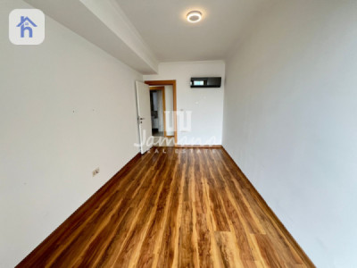 External View Apartment Image 5