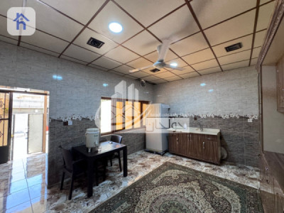 Spacious House with 2 Bedrooms Image 4
