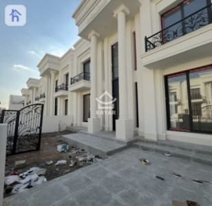 House (240m²) image 2