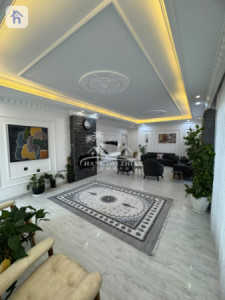 One Floor House image 6