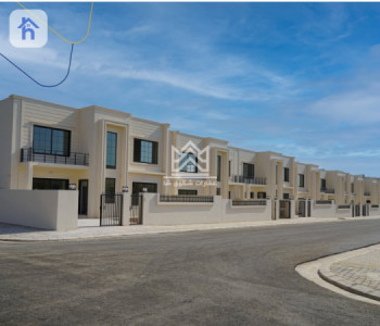 Luxury House image 2