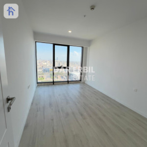 Sleek and Contemporary Apartment for Rent Resim 3