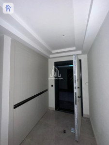 Modern Apartment with 2 Bedrooms image 8
