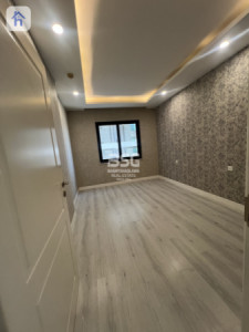 Spacious Apartment with 4 Bedrooms Resim 6