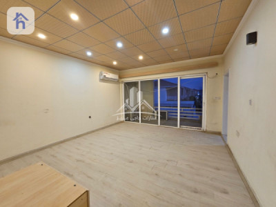 Spacious house with 5 Bedrooms Image 11