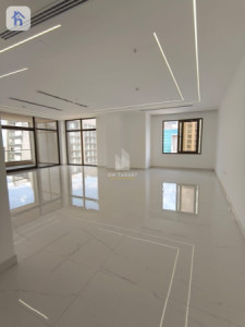 Spacious Apartment in Empire Pearl Towers image 10