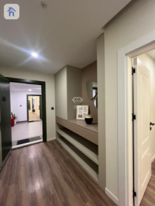 Modern 3-Bedroom Apartment in High-Rise Building Image 7