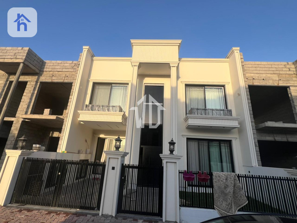 Spacious House in Hiwa City