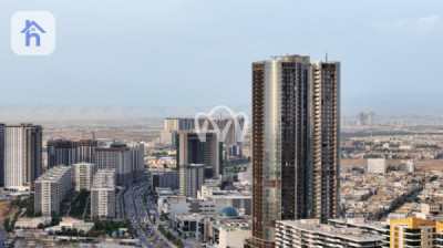 Spacious 4-Bedroom Tower Apartment image 1