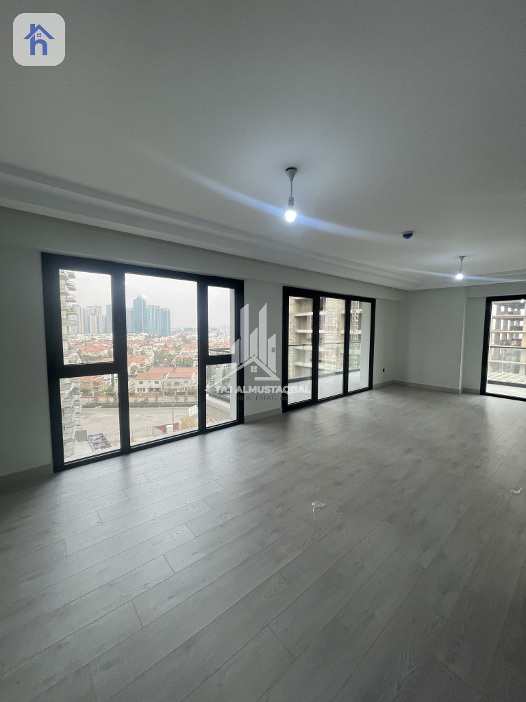 شوقەیەکی فراوان لە ڕامی تاوەرز وێنە 2