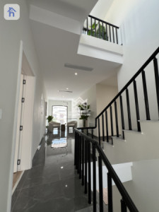 Beautiful 5-Bedroom Home in Erbil image 11