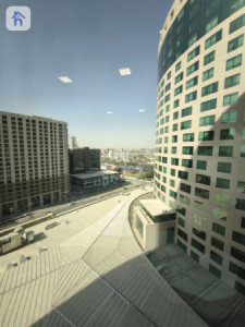 Spacious Office in Prime Location Resim 9