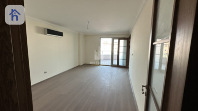 Luxurious 6 Bedroom Apartment for Sale Image 6