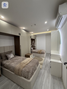 Modern 3 Bed Apartment with Views image 6