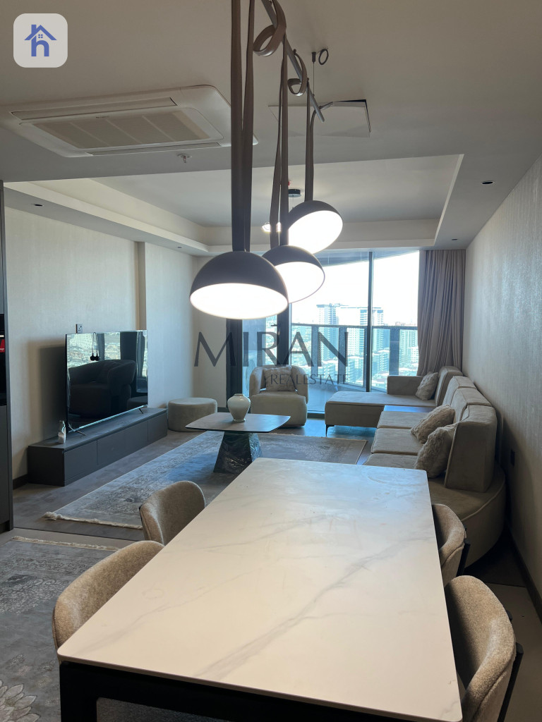 Modern 1-Bedroom Apartment in Cavalli Tower