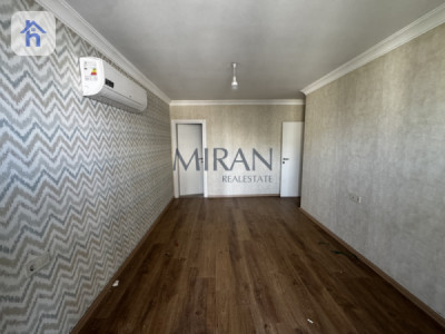 Modern 2-Bedroom Apartment in Prime Location Image 4