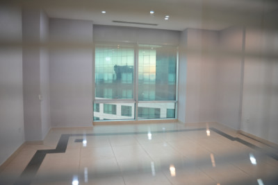 Modern office in prime location image 5