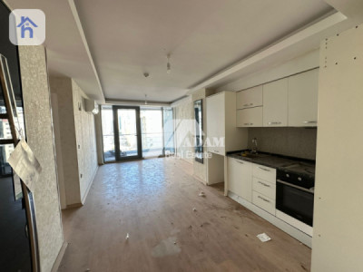 Modern 2-Bedroom Apartment with Stunning Views Image 12