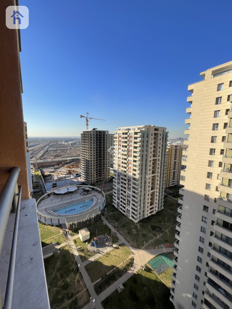 Luxurious 3-Bedroom Apartment