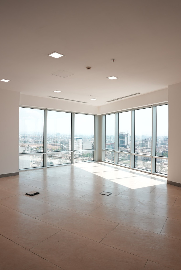 Corner Office For Sale Resim 2