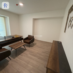 Luxury Office image 5