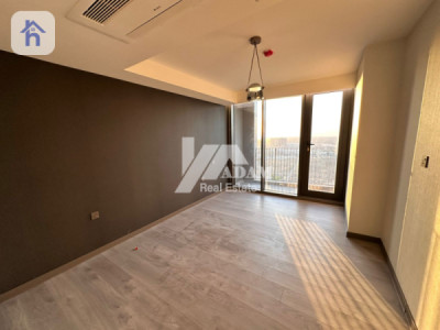 High-Floor 4 Bedroom Apartment for Rent Image 8