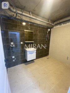Modern Apartment with Spacious Layout image 6