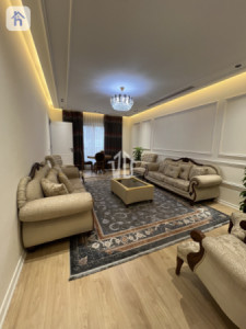 Luxury House image 9