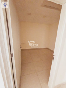Prime Location Office for Rent image 2