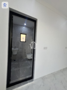 Modern House Image 24