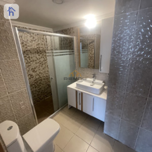 Modern 3-Bedroom Apartment for Rent Image 11
