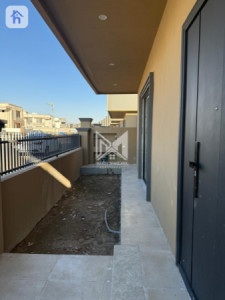 Modern House image 2