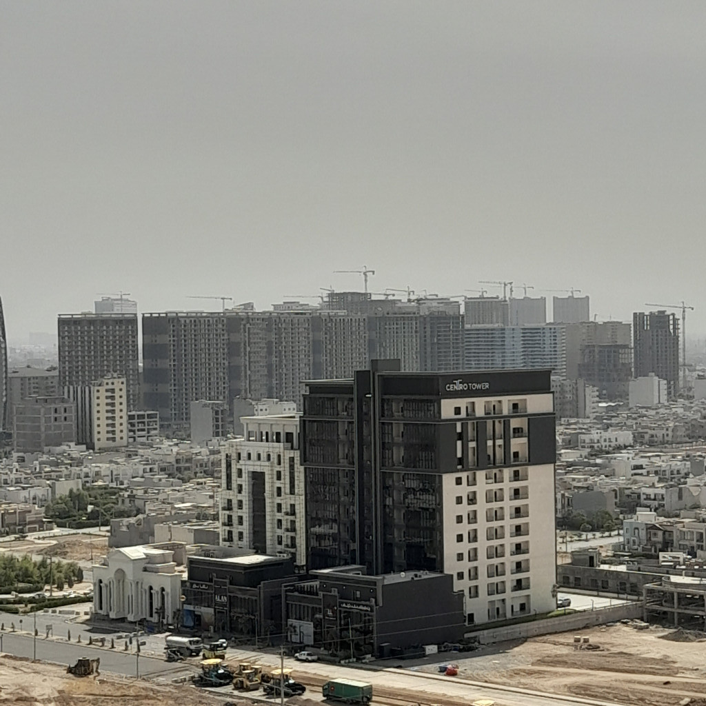 Modern Apartment in Centro Tower