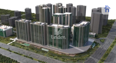 Spacious Apartment in Empire Square image 4