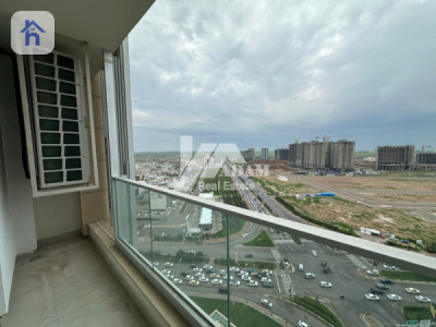 Spacious apartment in Empire Square Image 14