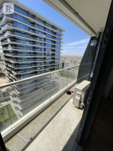 Modern Studio Apartment image 4