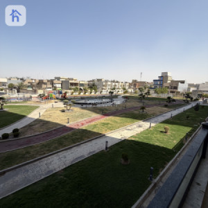 شوقە ڕوو لە باخچە image 2