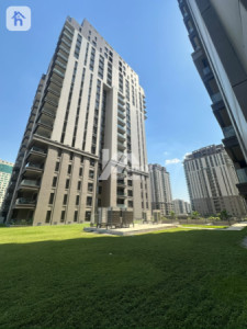 Spacious 3 Bedroom Apartment with Prime Location image 18
