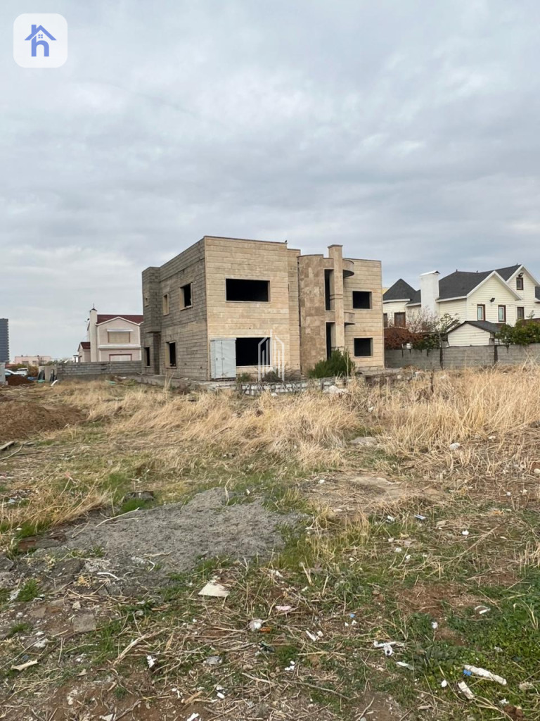 Structure (1000m²)