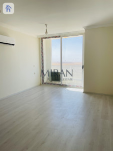 Elegant Studio Apartment with High Floor image 1