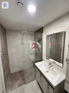 Studio Apartment Resim 5