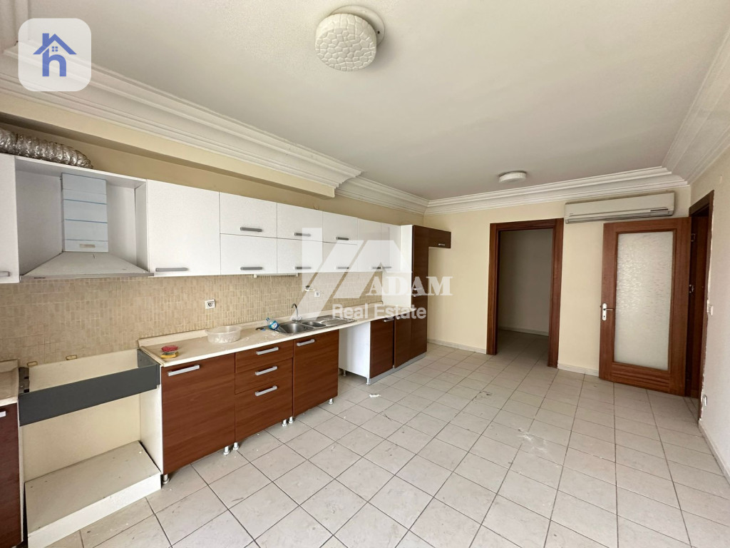 شقة عصرية بثلاث غرف نوم مع موقع مركزي صورة 2