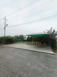 خانوو بەرامبەر باخچە image 2