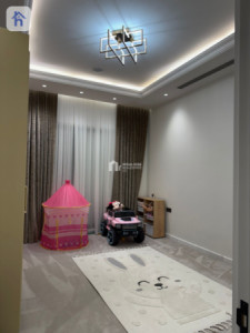 Luxury House image 24