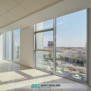 Office space available for rent in the Empire Business Tower image 2