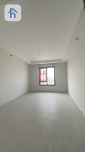 Modern 2-Bedroom apartment Image 3