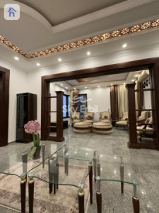 Large Family House in Dream City image 6