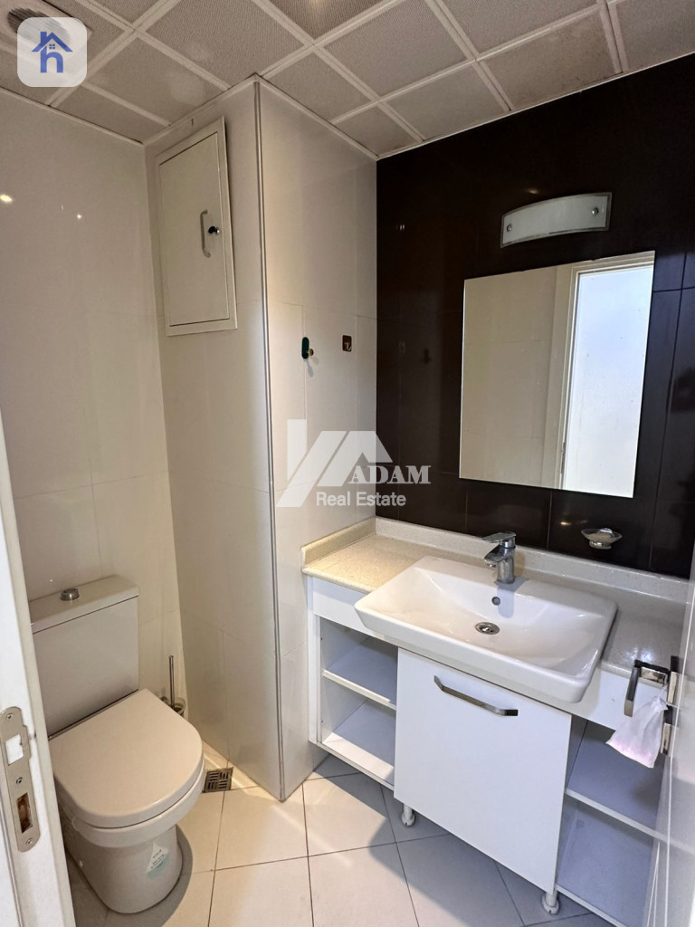 Elegant 1-Bedroom Apartment for Rent Resim 6