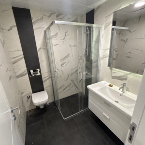 Spacious Apartment in Empire Wings image 7